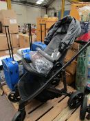 Britax - B - Ready Grey Pram - Some Scuffs & Scratch Marks - Original Tags.