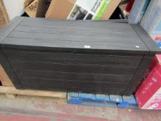 Plastic Garden Storage Box H 56 X L 116 X W 48 cm - Looks Complete.