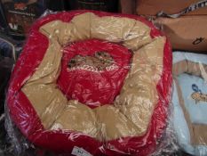 Snoozzzeee Donut dog Bed. Size 1 in Cherry red. New & Packaged