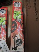 2 x Handlebar heros Smoulder Figures. New & Boxed