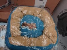 Snoozzzeee Donut Dog Bed Size 1 in Blue. New & Packaged