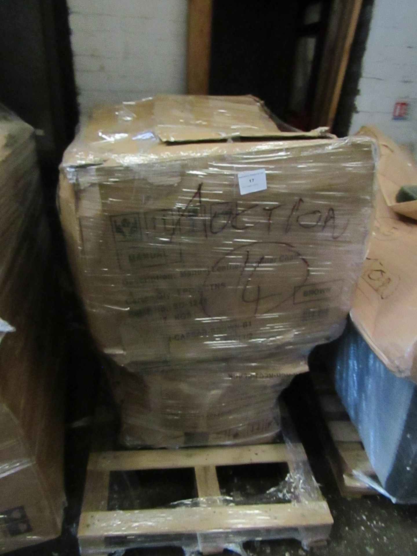 | 1X | PALLET OF 2 RECLINING ARMCHAIRS BOTH BOXED, WE HAVE NO IDEA WHAT IS ON THESE PALLETS OR THE