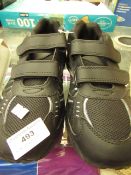 Size 7 Wide Fit Trainers. Unworn