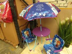 Anna & Elsa Table, 2 x Chairs & Parasol. Unused