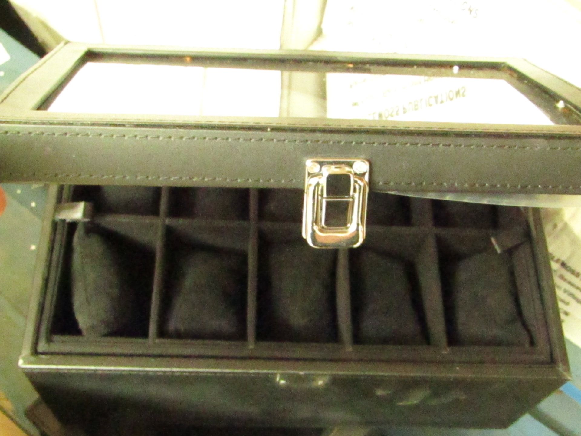 Black Jewellery Box. Unchecked