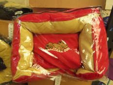 Snoozzzeee Dog - Cherry Red Sofa Dog Bed (23") - New & Packaged.