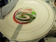 100 x 23cm Sabert Mozaik Reusable Plates. Unused & Packaged