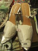 New Look Love Your Shoe Size 8 Shoes. See Image