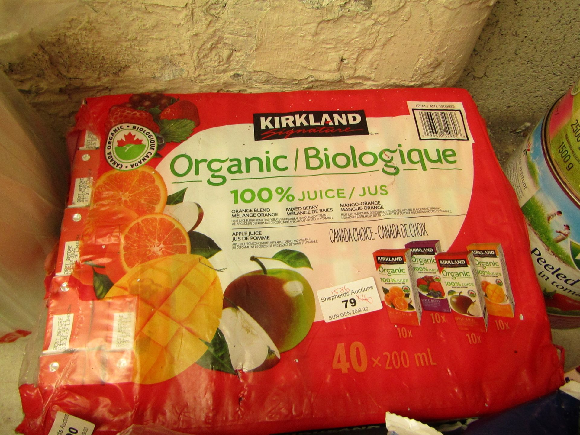 40 x Kirkland Organic Juice Drinks. BB 03/21