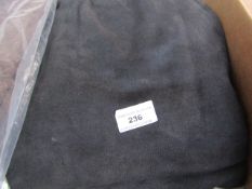 3x Unseek - Black Jumpers - Size Small - Good Condition.