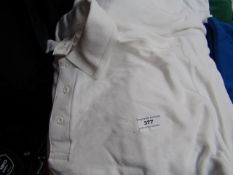 5x Unseek Classic - White Buttoned Polo - Size L & XL - Good Condition.