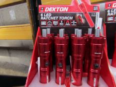 1x Dekton 6 LED ratchet torch with 6 Screw driver Bits in the base - New.