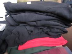 8x Various Coloured Jumpers - 5x Black, 2x Green, 1x Red - Sizes Small - Medium - All Good