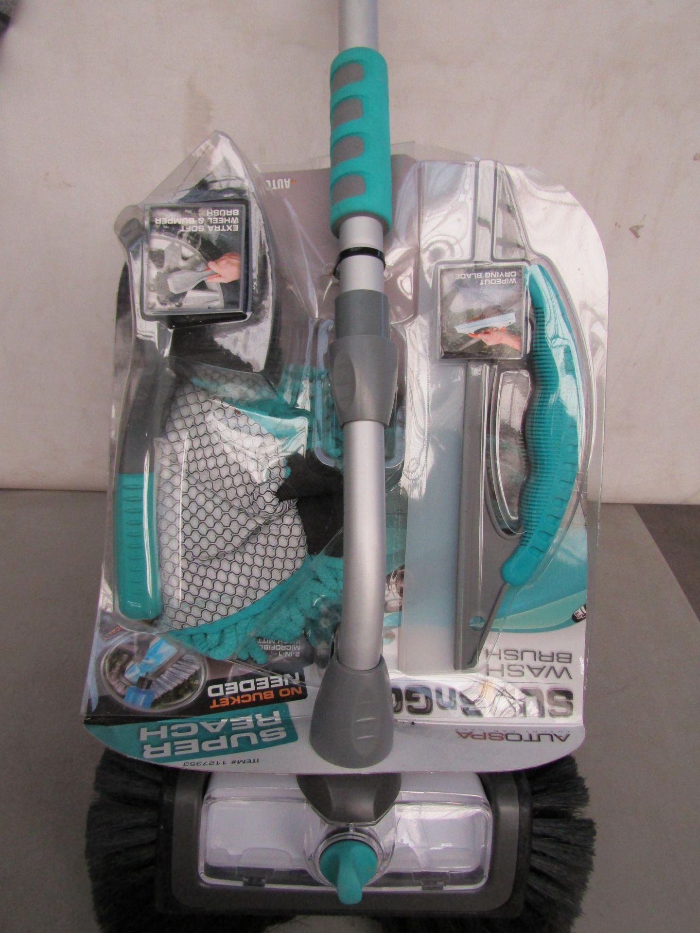 Auto Spa Super reach Wash Brush with Accessories. Packaging is damaged but products seem ok.