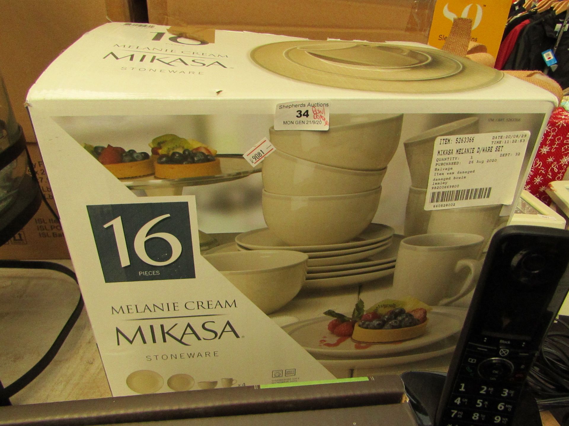 16 Piece Mikasa Melanie Dinnerware Set. Bowl is Damaged but others are fine