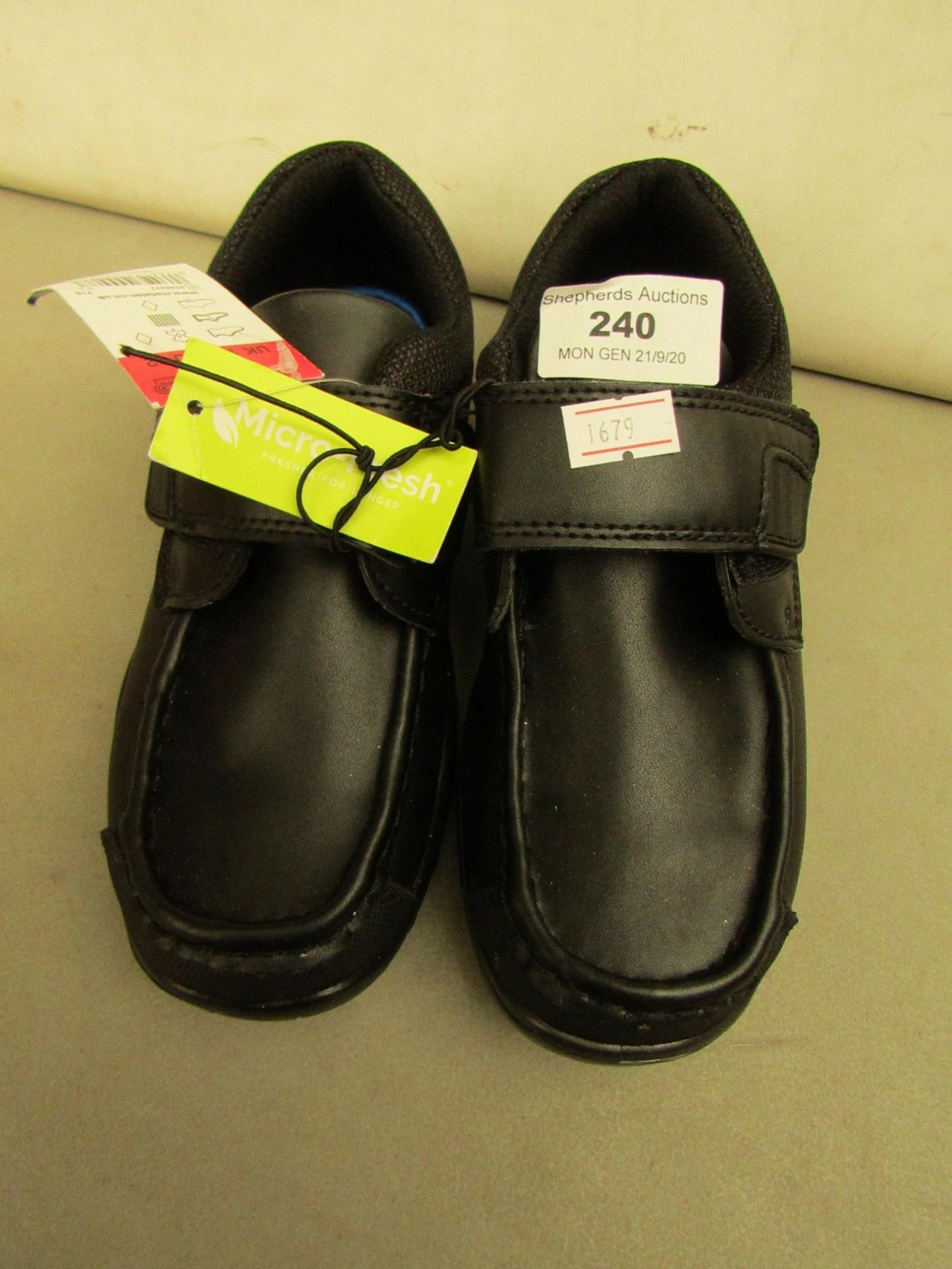 Size 12 Kids School Shoes. New with tags