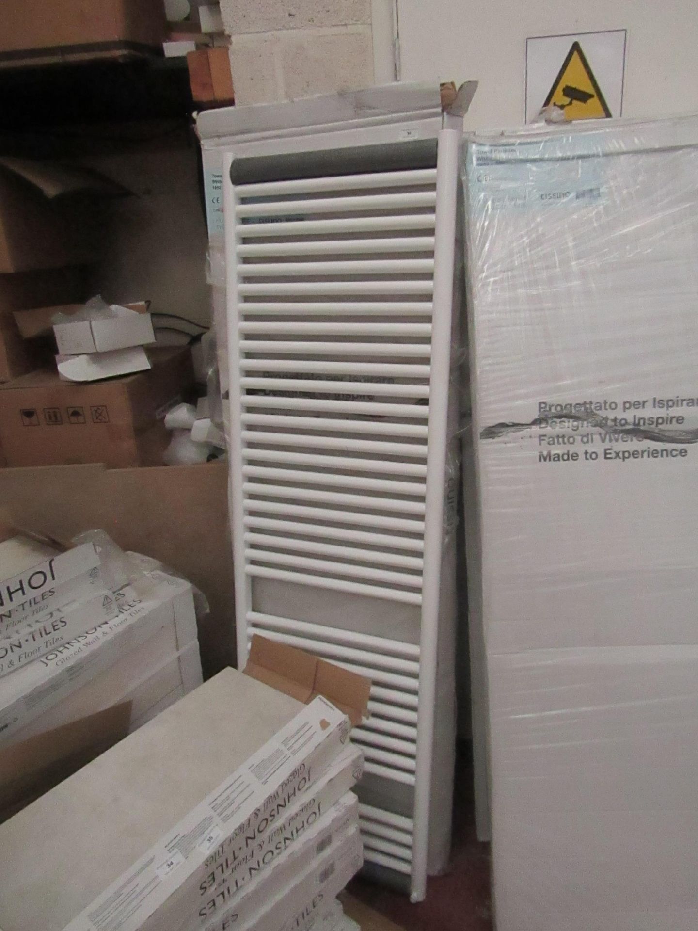 Tissino - Towel Radiator White 1652x500mm - New & Boxed.