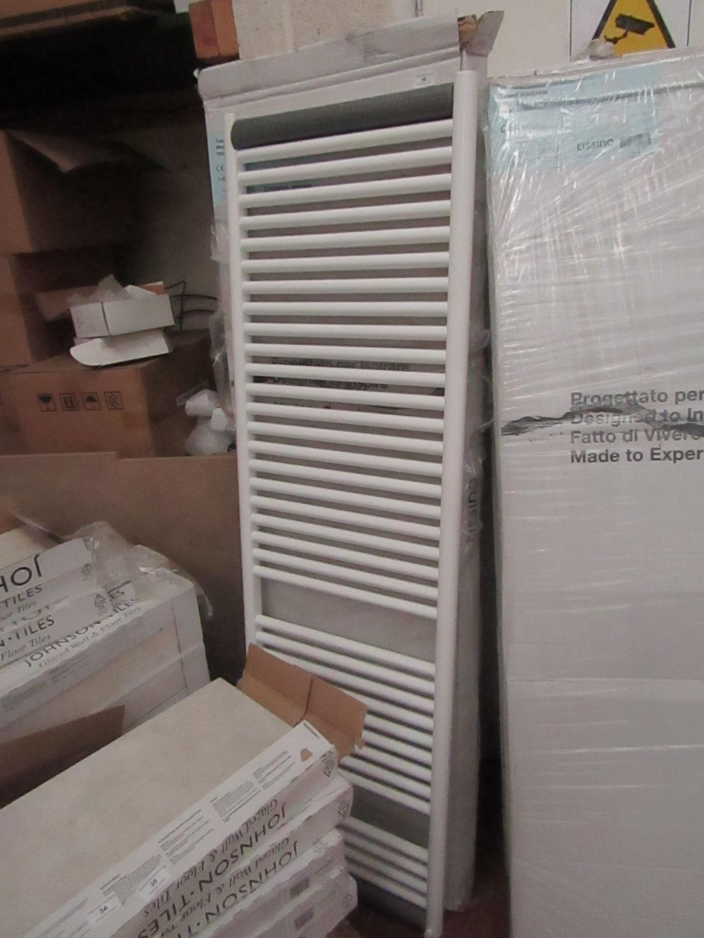 Tissino - Towel Radiator White 1652x500mm - New & Boxed.