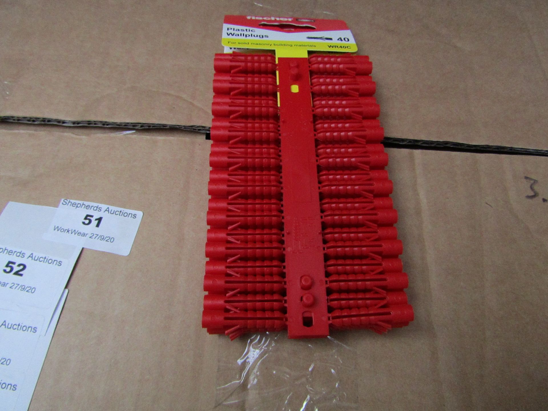 2x Fischer - Red Plastic Wall Plugs (Packs of 100) - New & Packaged.