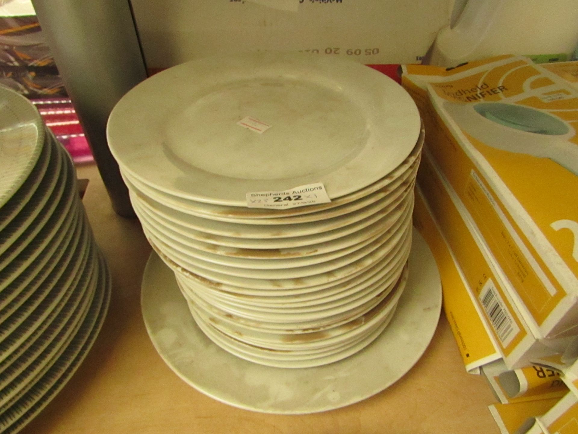 23x Small White Plates - Need A Wash. 1x Large White Plate - Need A Wash.