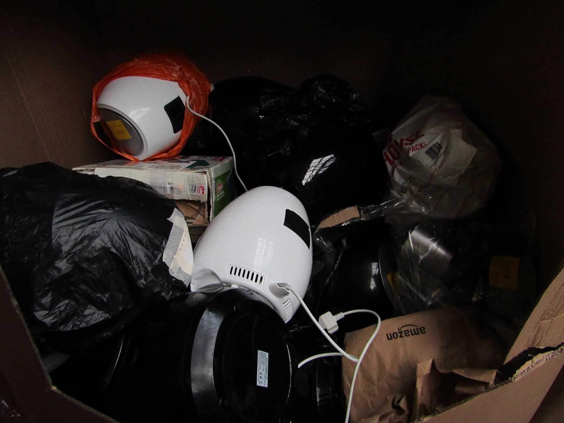 | 1X | PALLET OF APPROX 25-30 VARIOUS AIR FRYERS, NUTRIBULLETS, ALL RAW CUSTOMER RETURNS LOOSE OR
