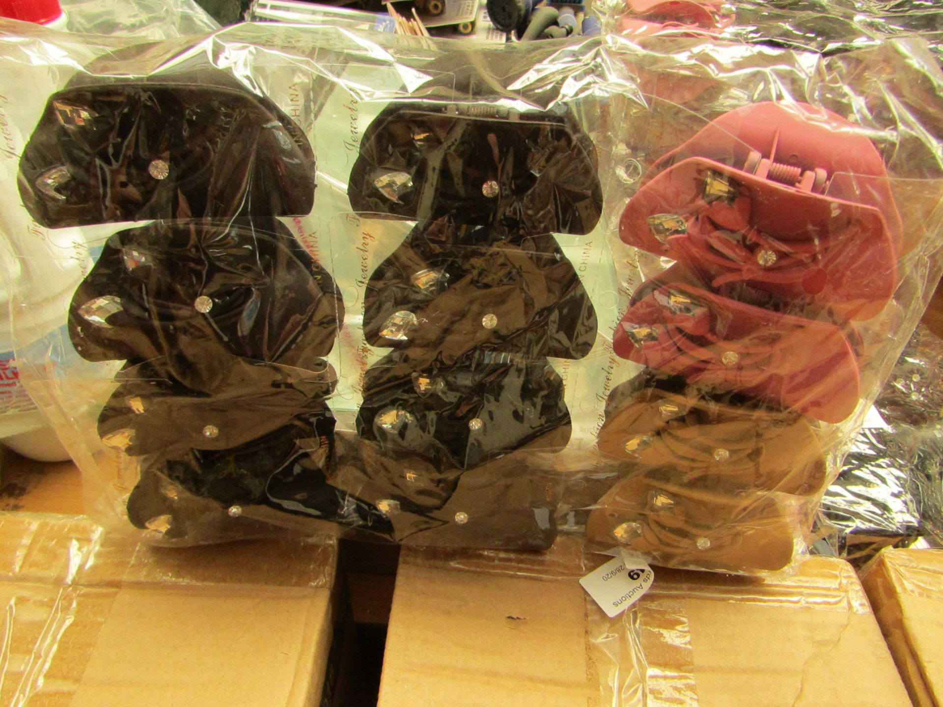 Pack of 12 Hair clips. New & Packaged