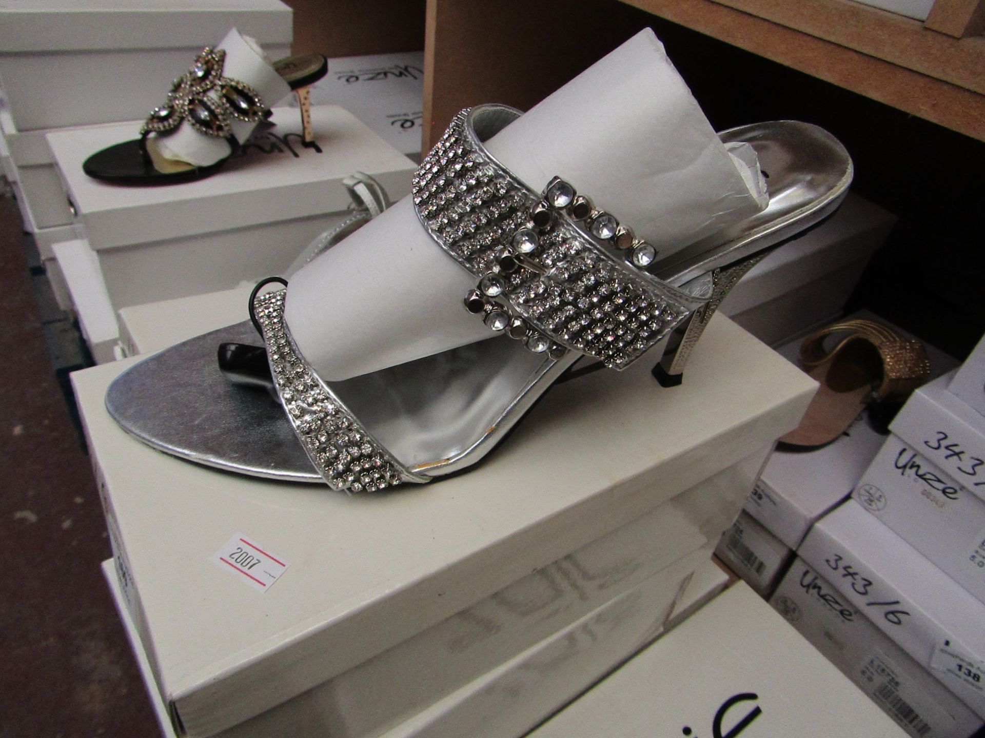 Unze by Shalamar Shoes Ladies Silver & Diamante Shoes size 4 new & boxed see image for design