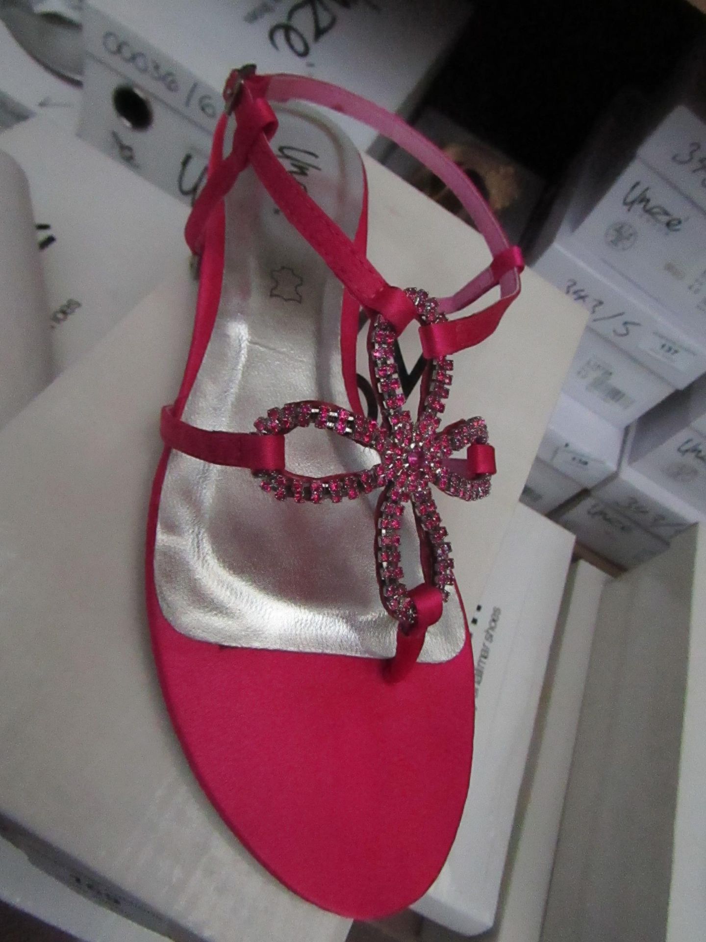 Unze by Shalamar Shoes Ladies Fuschia & Embelished Shoes size 5 new & boxed see image for design