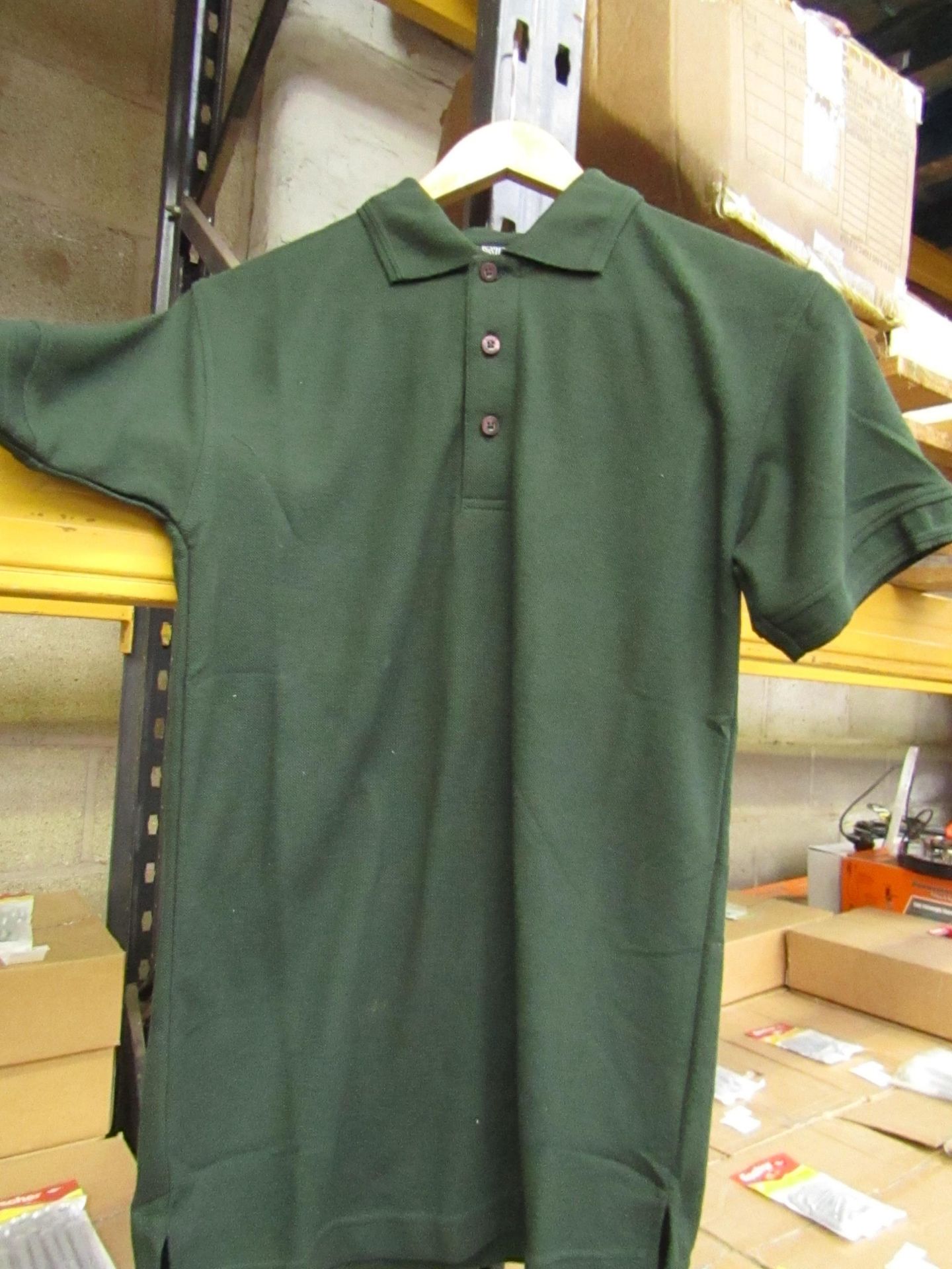 5x ST - Polo Shirts Dark Green - Size Small - Packaged.