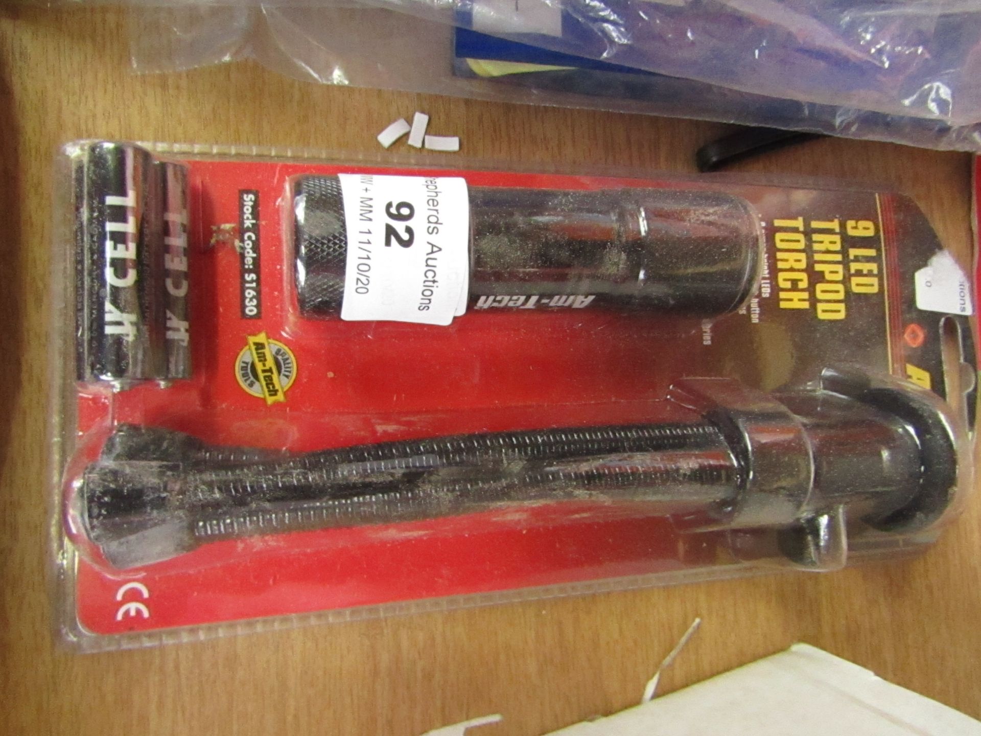 Am-Tech - 9 LED Tripod Torch - New & Packaged.
