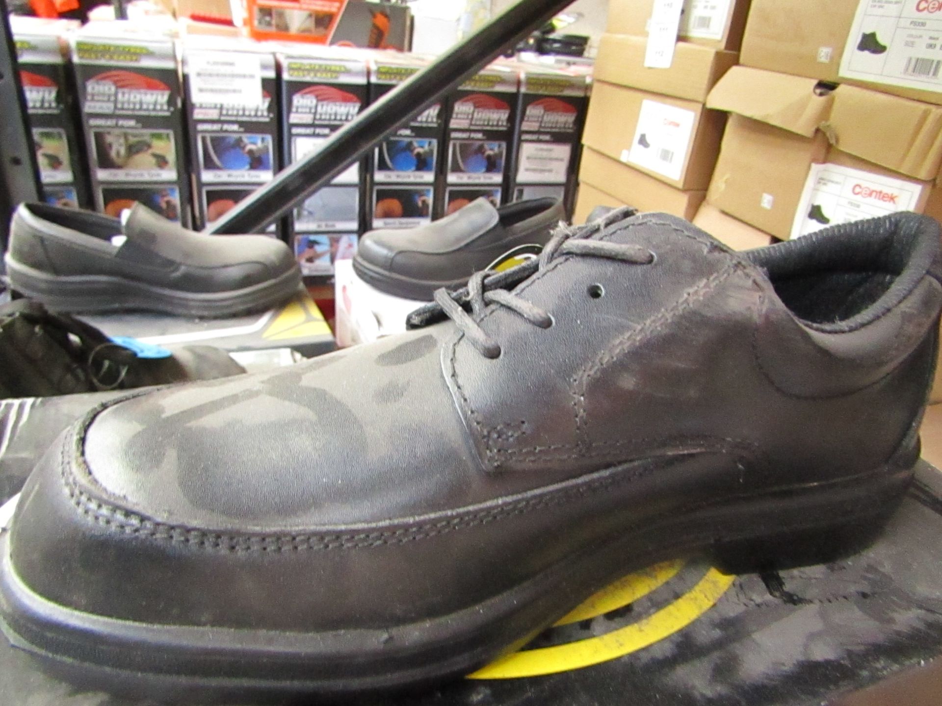 CAPPS - Steel Toe Cap Lace-up Shoes (Black) - Size 6 - New & Boxed.