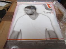 | 48x | TONE TEE V NECK COMPRESSION T-SHIRT WHITE XL | PACKAGED & BOXED | SKU 1508038582739 | RRP £