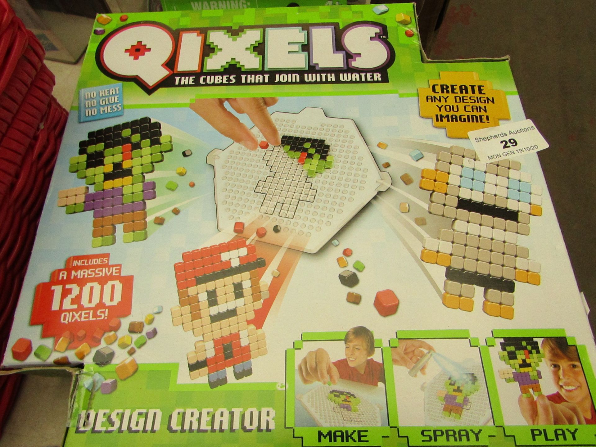 Qixels - Design Creator - Unchecked & Boxed.