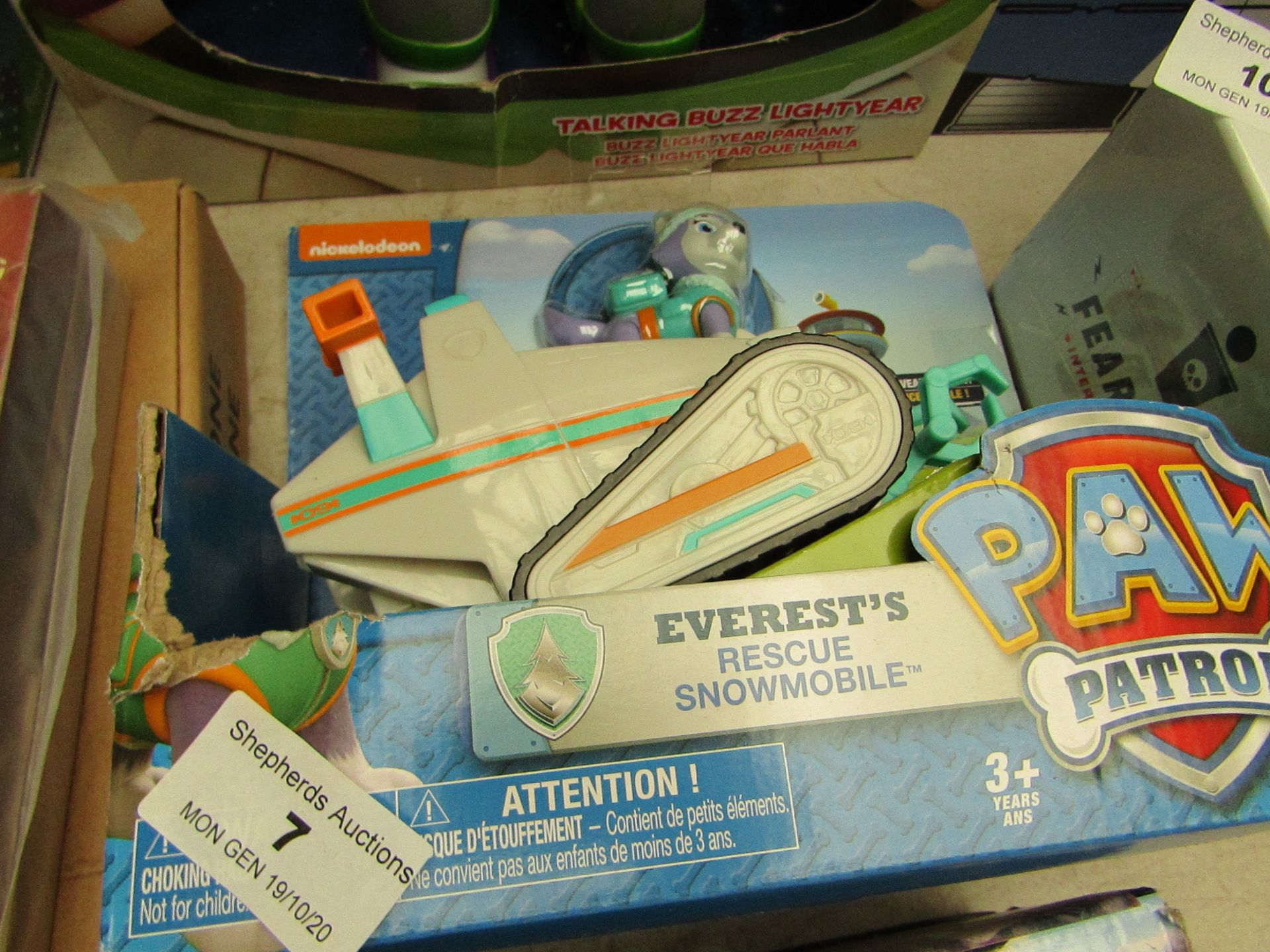 Paw Patrol - Everest's Resue Snowmobile - New & Boxed.