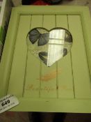 4x Green Wooden Love Heart Picture Frames 23x19cm - Good Condition.