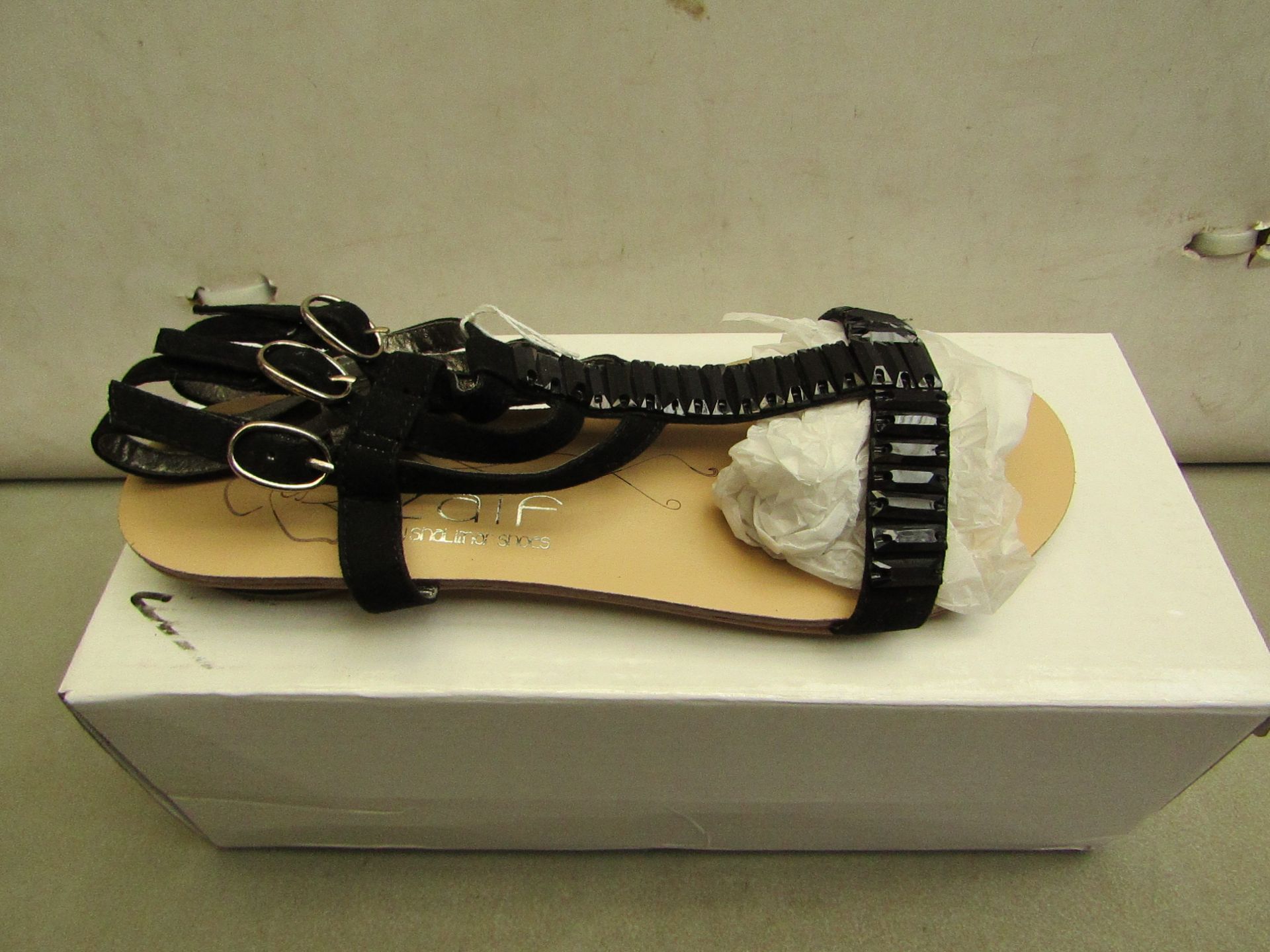 Unze by Shalamar Size 3 Ladies Shoes. New & boxed see image for design