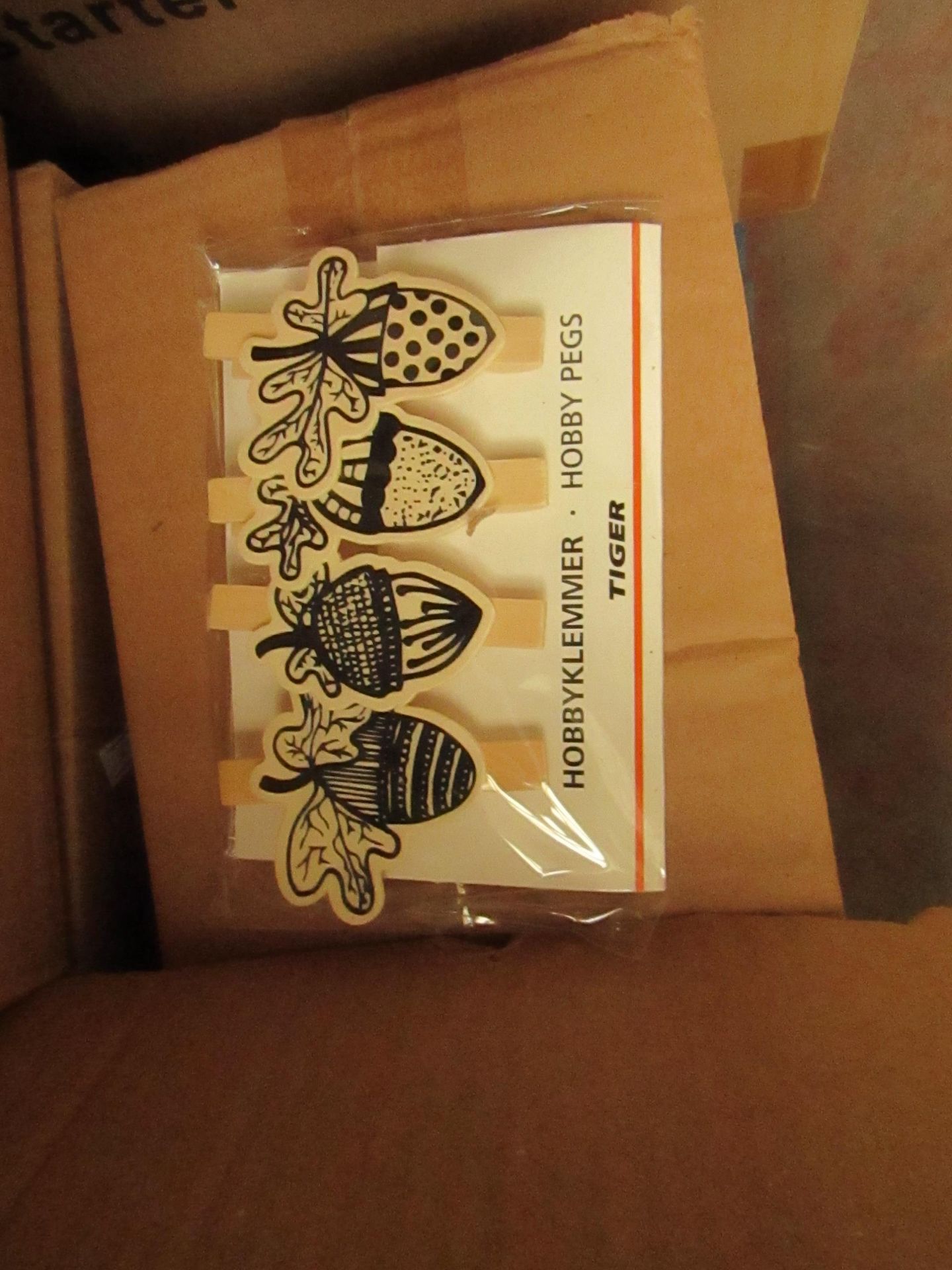 Box of 20 packs of 4 Tiger Wooden Hobby Pegs. New & Packaged