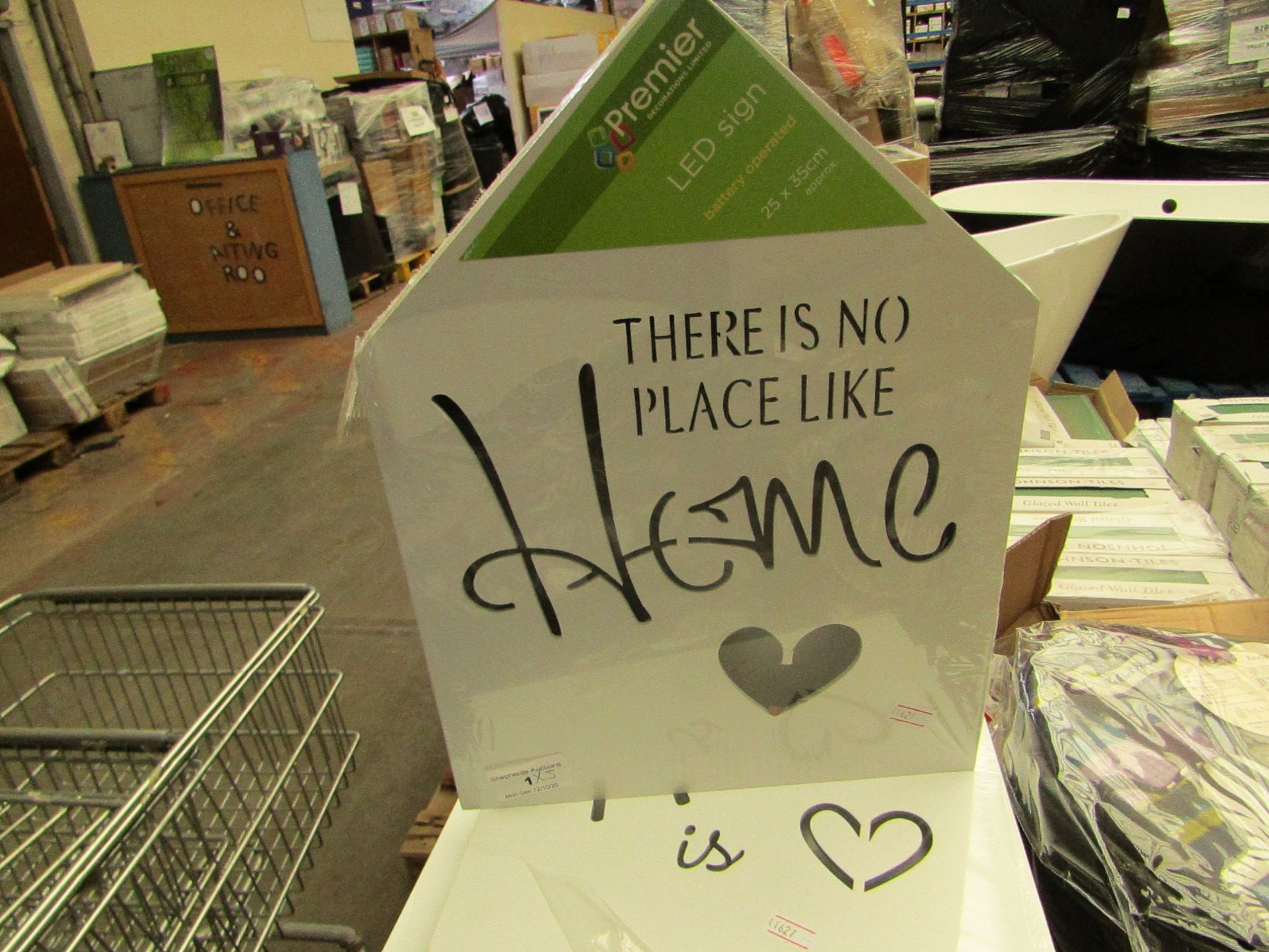 5 x 'Heart is Where The Home Is' Light up Plaques. Packaged but untested