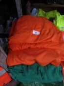 6x Unseek - Orange T-Shirt - Size Medium - Good Condition. 5x ST - Light Green T-Shirts - Size