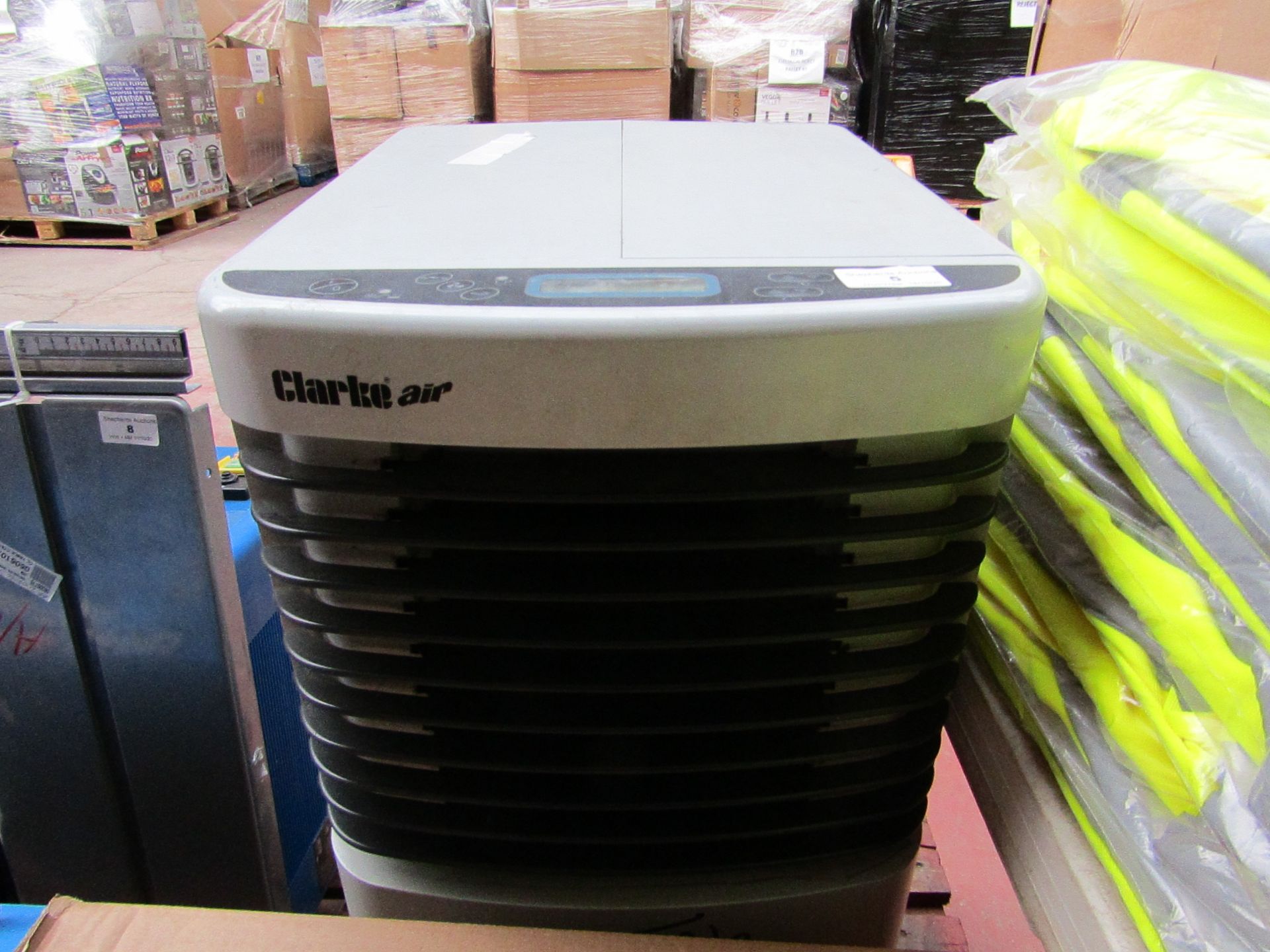 AIR CON AC1700 9049 This lot is a Machine Mart product which is raw and completely unchecked and