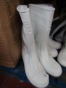 White steel toe cap wellies - Size 11 - New & Packaged.