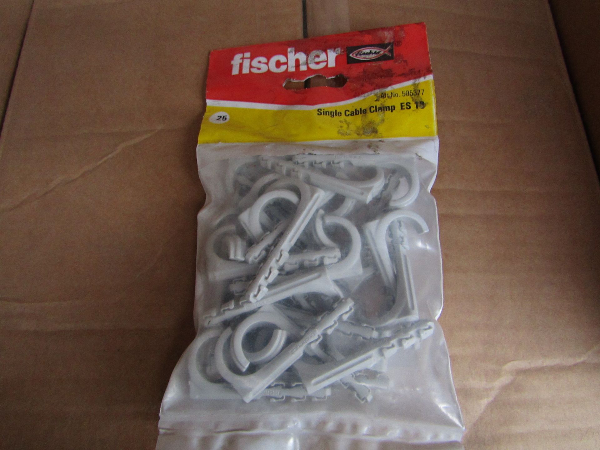 16x Fischer - Single Cable Clamp ES 18 - (Packs of 25) - New & Packaged.