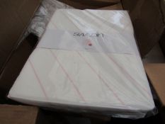 1 x Swoon Boole King White & Pink Duvet Set 200 Thread Count 100% Cotton new & packaged see image