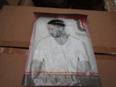 | 1x | TONE TEE V NECK COMPRESSION T-SHIRT WHITE XL | PACKAGED & BOXED | SKU 1508038582739 | RRP £