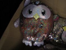 Shimmeez 14" Owl Design Sequin Cushion. Unused with tags