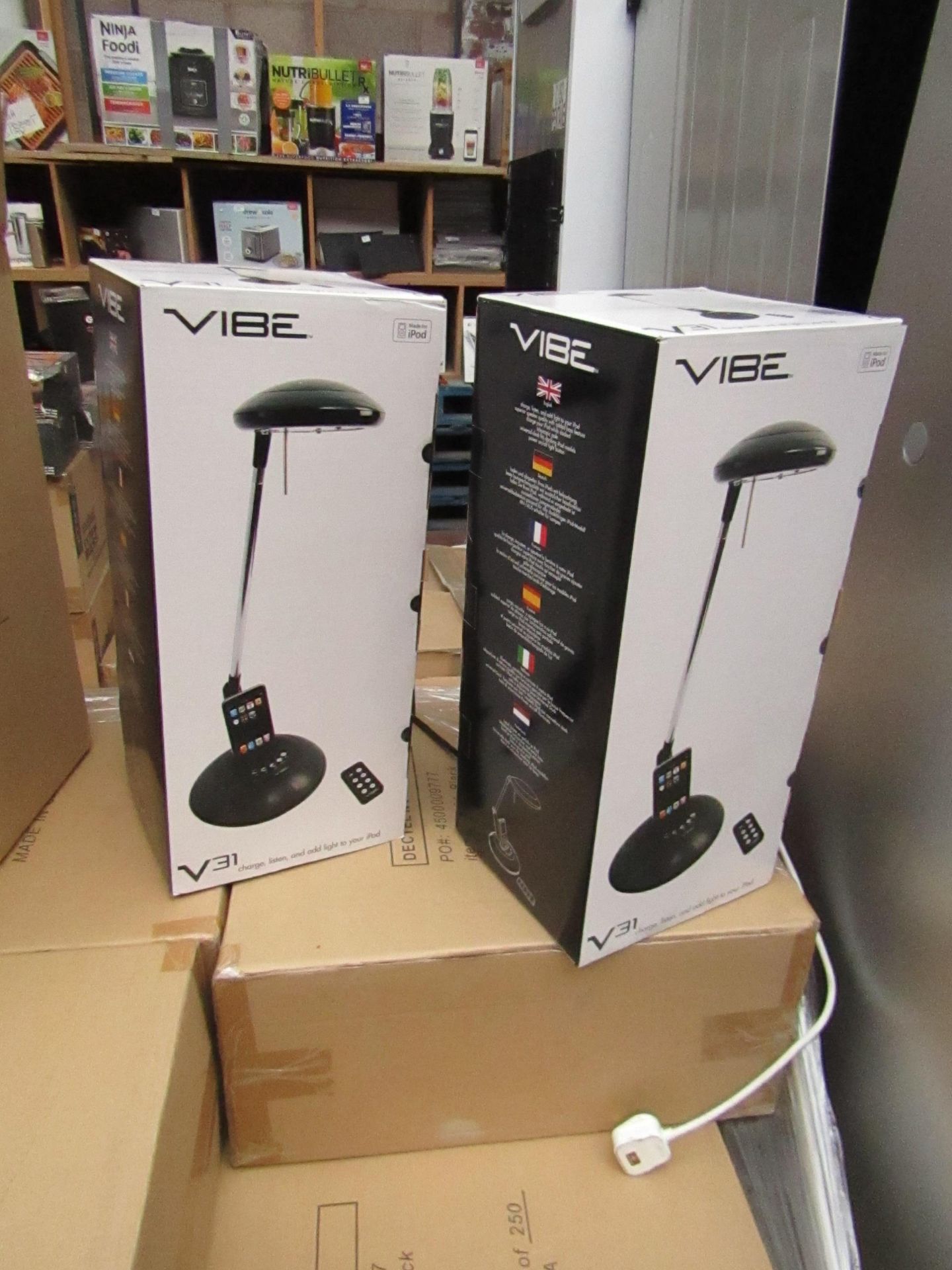 Vibe VE1 iPod music station with lamp, new and boxed.
