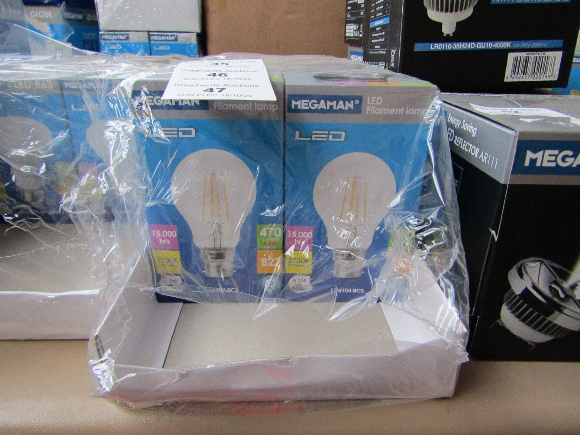 1x Megaman LED Filament bulb, new and boxed. 15,000Hrs / B22 / 470 Lumens