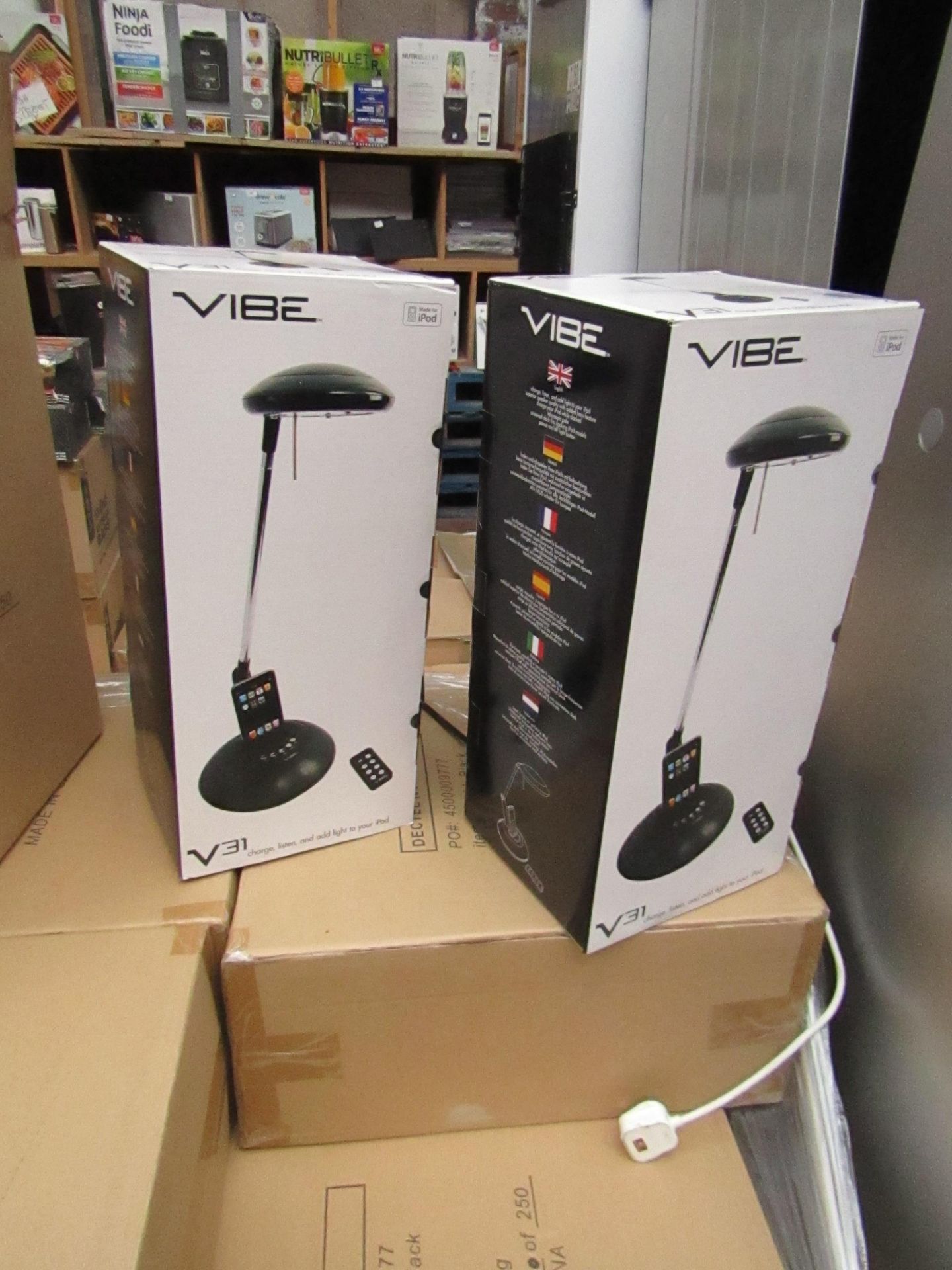 Vibe VE1 iPod music station with lamp, new and boxed.