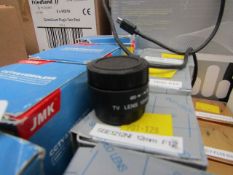 14x 12mm CCTV universal lens, unchecked and boxed. Please note, the "mm" stated on this