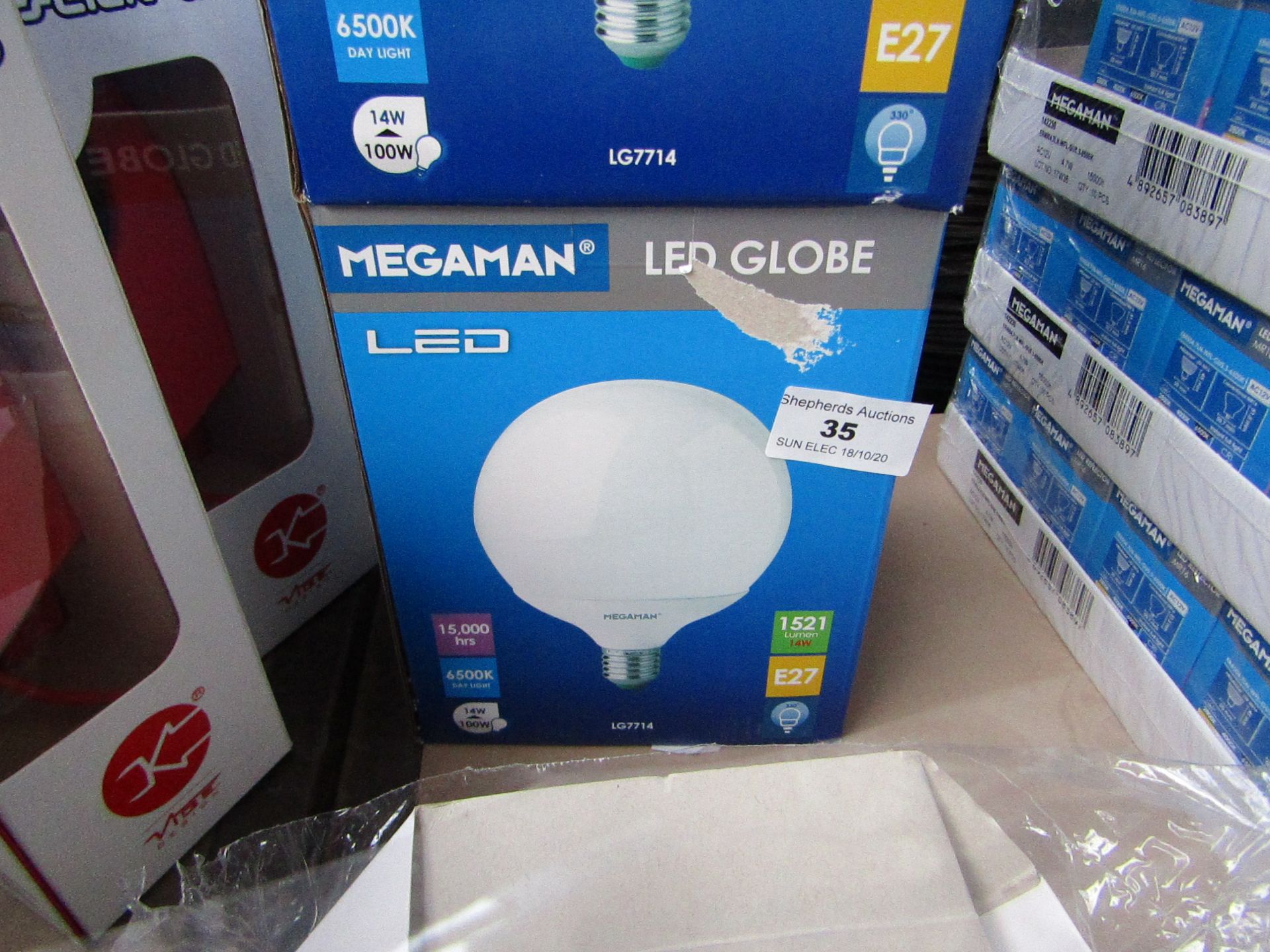 1x Megaman LED globe bulb, new and boxed. 15,000Hrs / E27 / 1521 Lumens